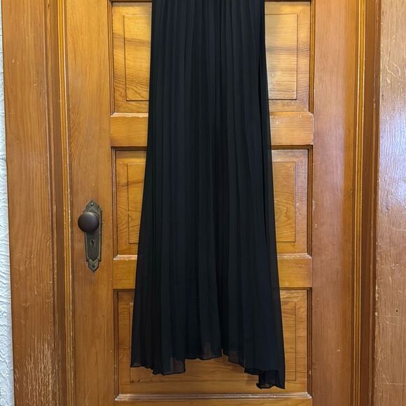 WD.NY Black Pleated Sleeveless Long Dress Women’s Medium - Picture 3 of 8